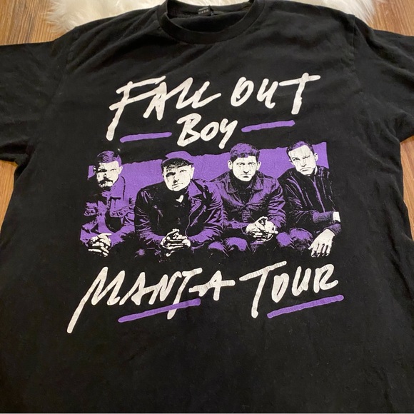 Gildan Other - Fallout Boy Manta Tour Concert Band T-shirt Size Medium